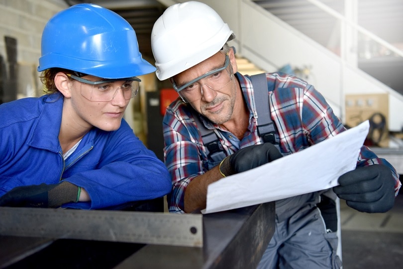 Metalwork-student-girl-training_Goodluz_shutterstock