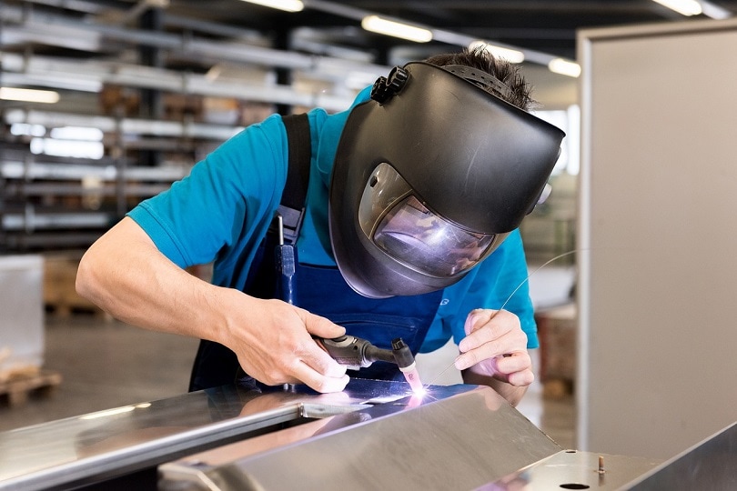 10-best-welding-helmets-in-the-uk-in-2023-reviews-top-picks