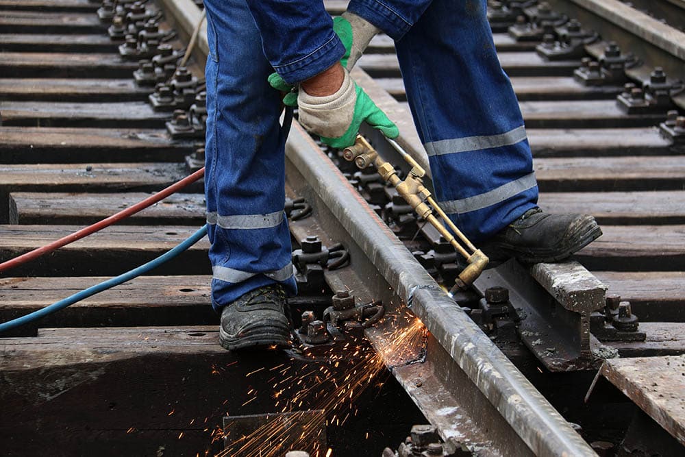 What is a Traveling Welder, And How Do You One? WaterWelders