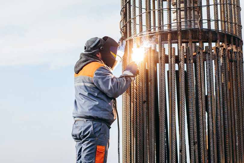 welder welding rebar